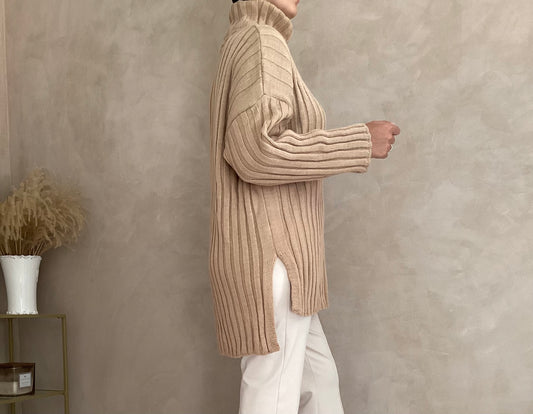 Pull maille col roulé beige